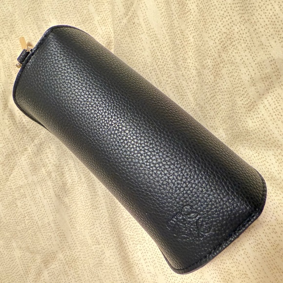 Loewe cat-eyed tinted sunglassesses - Picture 6 of 7